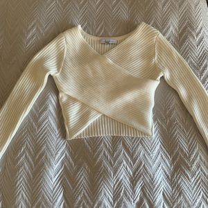 Cropped Overlap Knitted Sweater